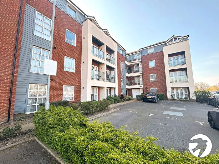 2 Bedroom Flat To Rent In Morris Drive, Belvedere, DA17