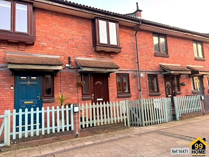 2 Bedroom Terraced House To Rent In Bruce Hall Mews, London, SW17