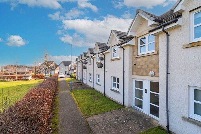 2 Bedroom Flat For Sale In Strae Brigs, St. Boswells, TD6