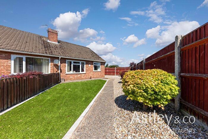 2 Bedroom Semi-Detached Bungalow For Sale In Carleton Close, Sprowston, Norwich, NR7