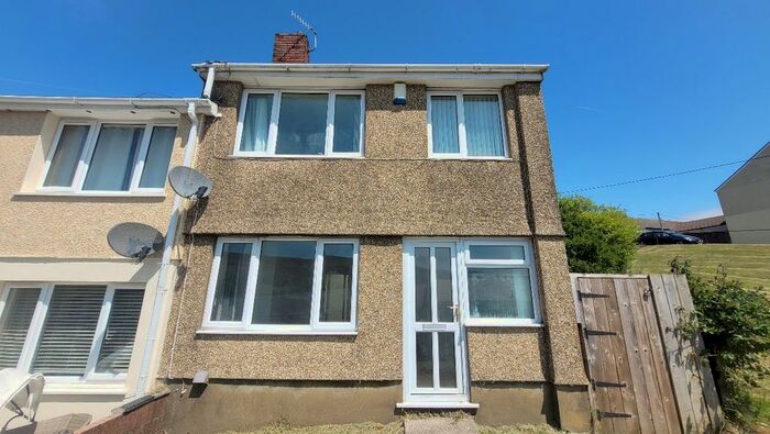 2 Bedroom Terraced House To Rent In Bryncelyn Estate, Blaina, Abertillery, NP13