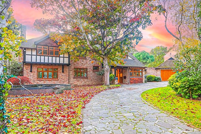 5 Bedroom Property For Sale In Highams Road, Hockley, SS5