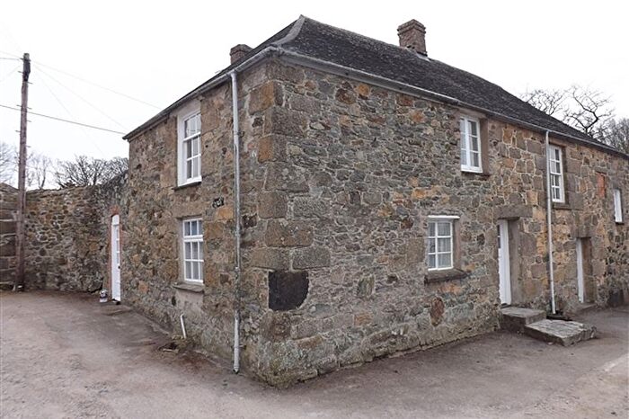 2 Bedroom Semi-Detached House To Rent In Rosewarne Wollas, Camborne, Cornwall, TR14