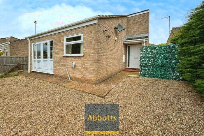 2 Bedroom Bungalow To Rent In Hoveton Close Hickling, King's Lynn, PE30