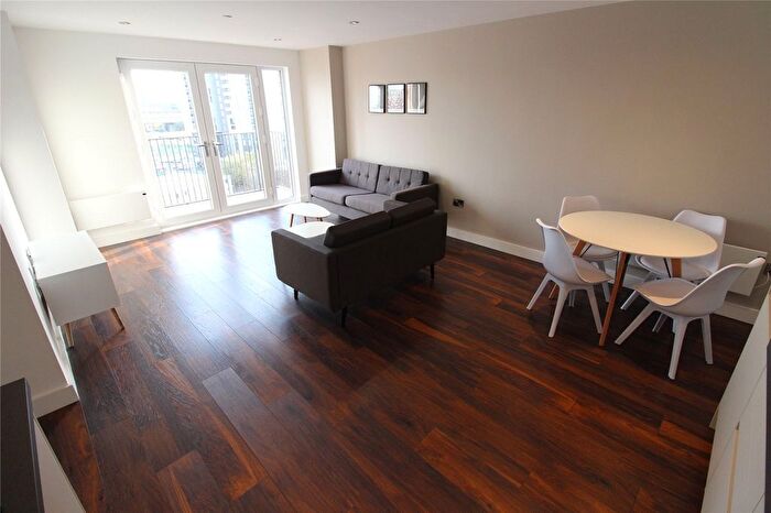 2 Bedroom Flat For Sale In Wilburn Basin, Ordsall Lane, Salford, M5