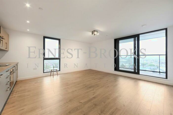 2 Bedroom Apartment To Rent In Chancellor House, Chancellor House, SE16