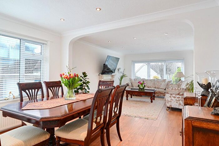 5 Bedroom Detached House For Sale In Shirley Avenue, Hove, BN3