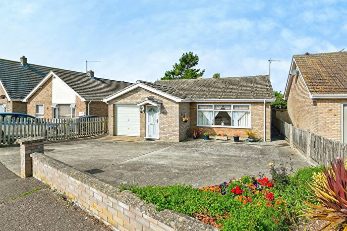 3 Bedroom Detached Bungalow For Sale In Collingwood Road, Hunstanton, PE36
