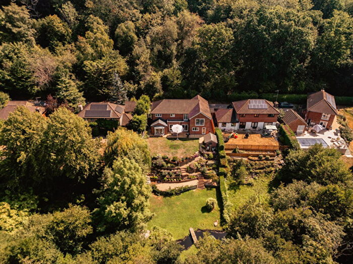 5 Bedroom Detached House For Sale In Waterside Lane, Godalming, GU7