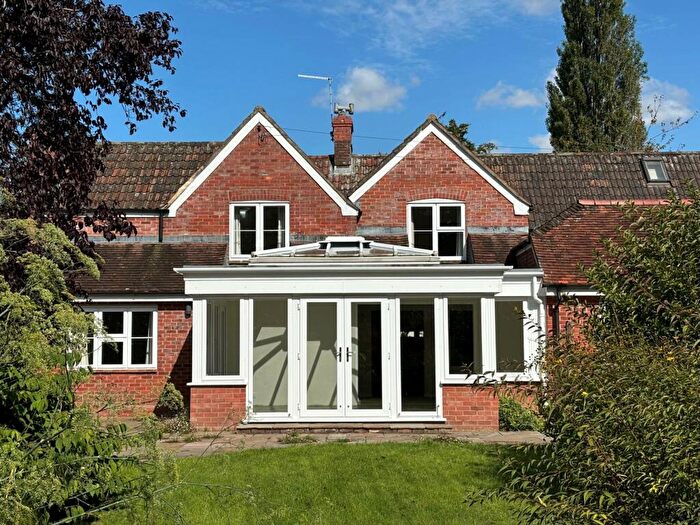 5 Bedroom Semi-Detached House To Rent In Manor Farm Cottage, Etchilhampton, SN10