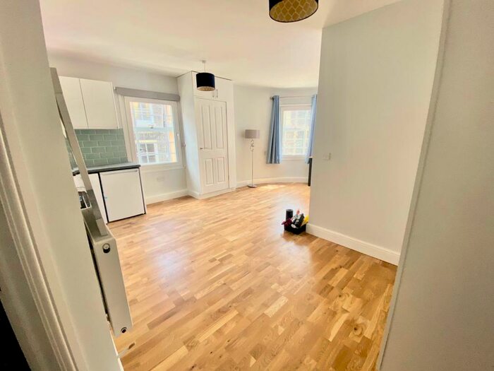 Studio To Rent In Lower Goat Lane, Norwich, NR2