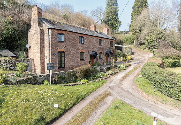 4 Bedroom Detached House For Sale In Hoarwithy, Hereford, HR2