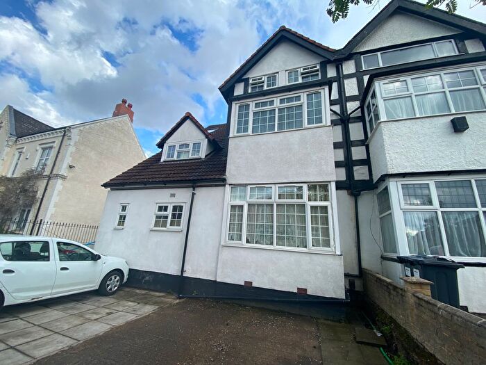 1 Bedroom Flat To Rent In Poplar Avenue, Birmingham, B17