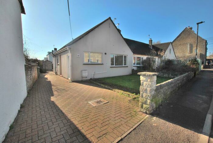 2 Bedroom Bungalow To Rent In Burnham Road, Malmesbury, SN16