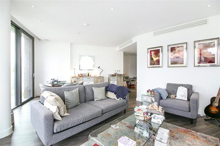 2 Bedroom Apartment To Rent In Meranti House Alie Street, London, E1