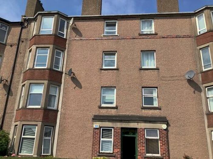 2 Bedroom Flat To Rent In Cardross Street, Dundee, DD4