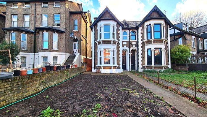 3 Bedroom Semi-Detached House To Rent In Willoughby Park Road, Tottenham, N17