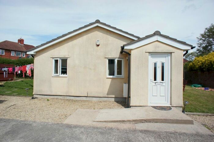 2 Bedroom Detached Bungalow To Rent In Filton Avenue, Horfield, Bristol, BS7