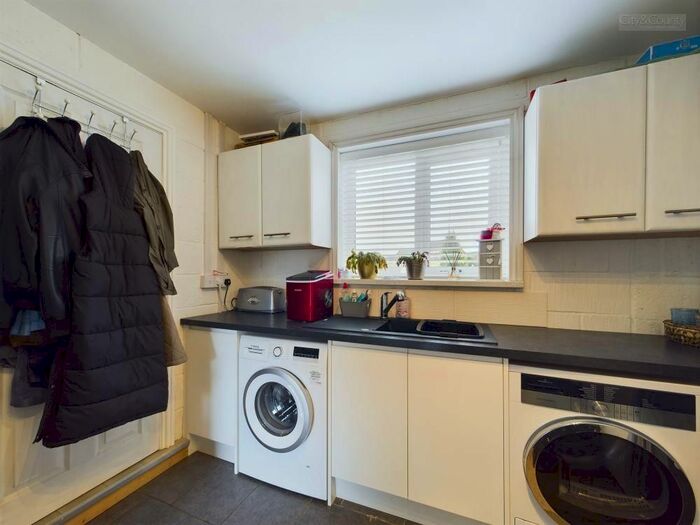 4 Bedroom Detached House For Sale In Market Rasen Way, Holbeach, PE12