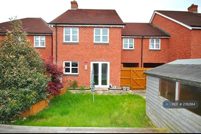 4 Bedroom Semi-Detached House To Rent In Sam Harrison Way, Northampton, NN5
