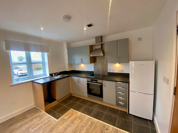 2 Bedroom Apartment To Rent In Harrogate Road, Eccleshill, BD2