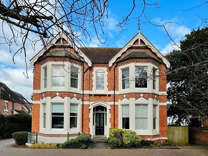 2 Bedroom Flat To Rent In Lillington Avenue, Leamington Spa, CV32