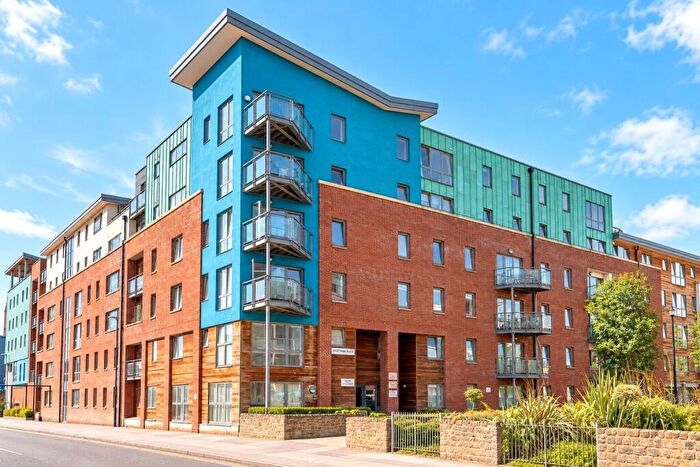 2 Bedroom Apartment To Rent In Crown And Anchor House, Temple Quay, Temple Quay, BS2