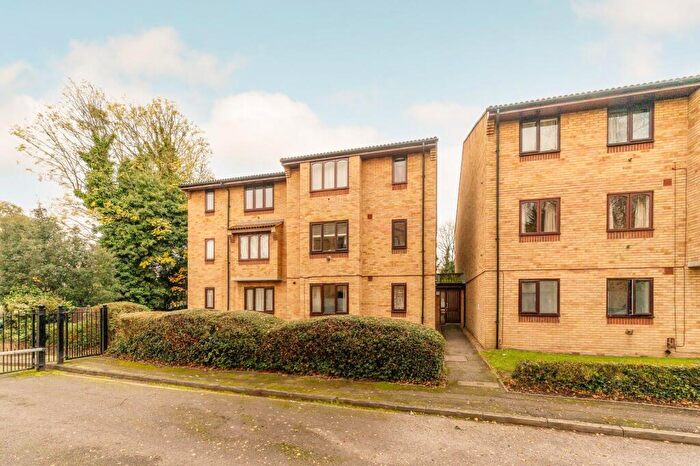 1 Bedroom Flat To Rent In Ludford Close, Croydon, CR0