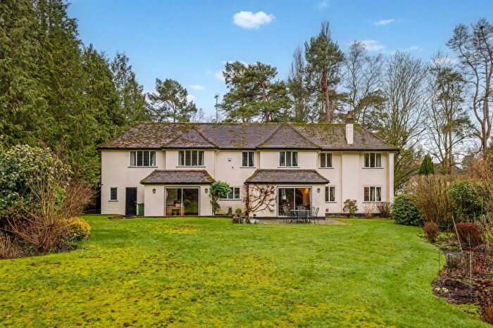 5 Bedroom Detached House For Sale In West Common Way, Harpenden, Hertfordshire, AL5