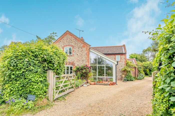 3 Bedroom Cottage For Sale In Grub Street, Happisburgh, Norwich, NR12