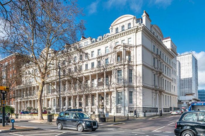 3 Bedroom Flat To Rent In Lancaster Gate, Lancaster Gate, London, W2