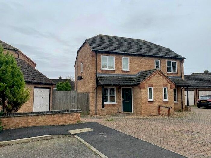 2 Bedroom Semi-Detached House To Rent In Harveys Close, Spalding PE11