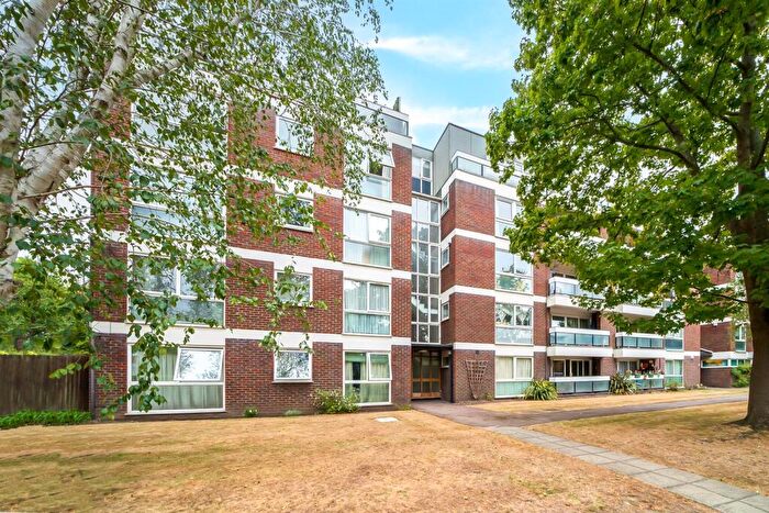 2 Bedroom Flat For Sale In Homefield Road, Bromley, BR1