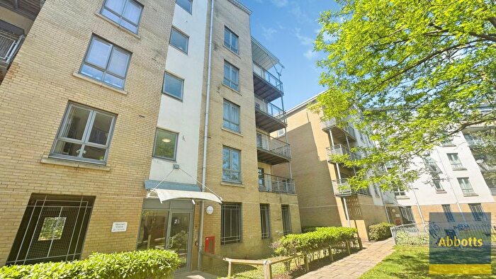 2 Bedroom Flat To Rent In Yeoman Close, Ipswich, IP1