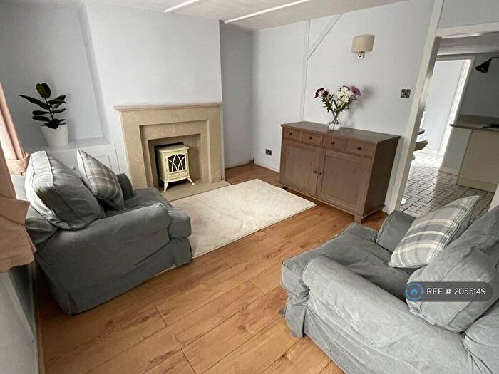 2 Bedroom Terraced House To Rent In Hertingfordbury Road, Hertford, SG14