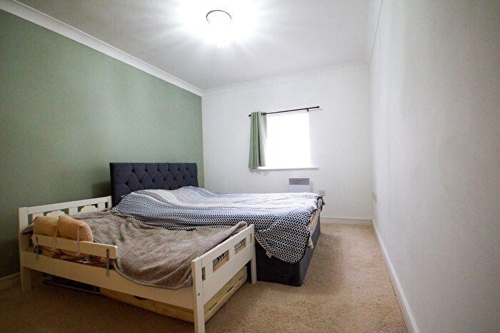 1 Bedroom Flat For Sale In Flat, Renaissance Court, A Rosehill Avenue, Sutton, SM1