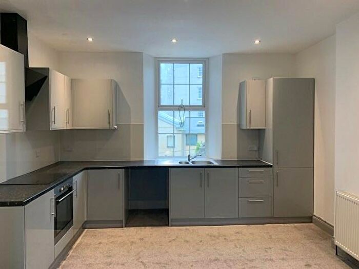 1 Bedroom Flat To Rent In Lower Church Road, Weston-Super-Mare, Avon, BS23