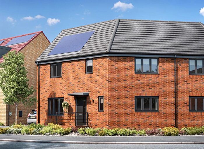 3 Bedroom Semi-Detached House To Rent In Liberty Rise, Kingston Upon Hull, HU9