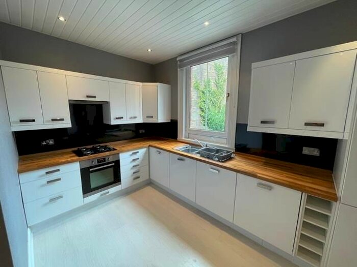 2 Bedroom Flat To Rent In High Street, Carnoustie, DD7