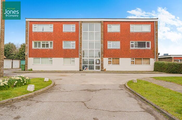 2 Bedroom Flat To Rent In St Bernards Court, Sompting Road, Lancing, West Sussex, BN15