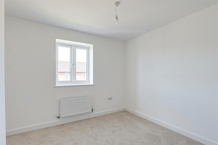 4 Bedroom Detached House For Sale In Meadow Croft Gardens, Hucknall, Nottinghamshire, NG15