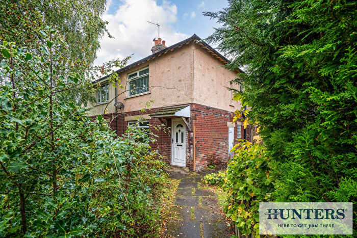 2 Bedroom Semi-Detached House For Sale In Henshaw Avenue, Yeadon, Leeds, LS19