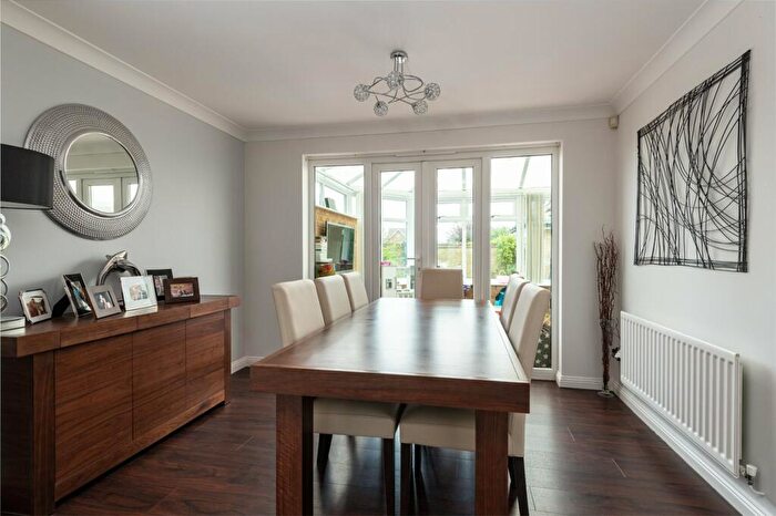 4 Bedroom Detached House For Sale In Grenadier Close, Rainham Gillingham, ME8
