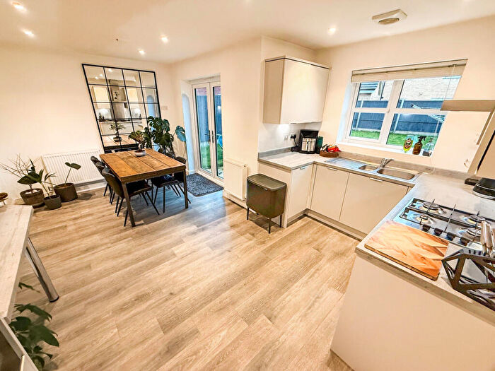 4 Bedroom Detached House For Sale In Crocus Close, Loughborough, LE11