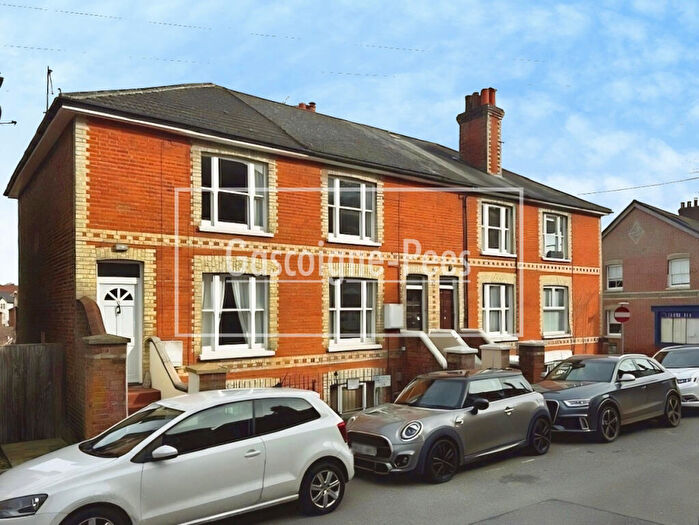 2 Bedroom Maisonette To Rent In Addison Road, Guildford, GU1