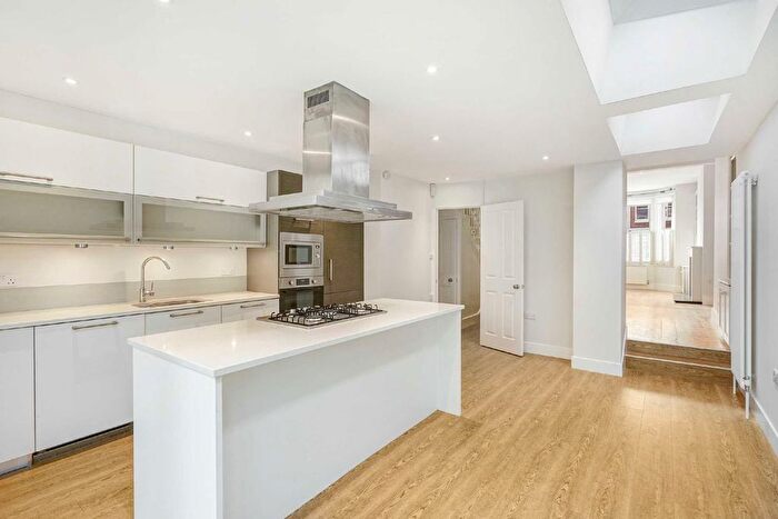 4 Bedroom Terraced House To Rent In Geraldine Road, London, SW18