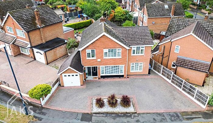 4 Bedroom Detached House For Sale In Field Rise, Littleover, DE23