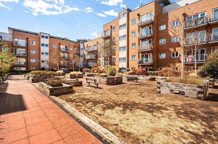 1 Bedroom Apartment For Sale In Whitestone Way, Croydon, CR0