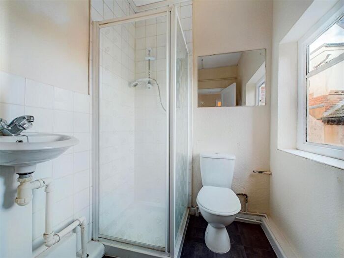 2 Bedroom Apartment To Rent In High Street, Stourport-on-Severn, DY13
