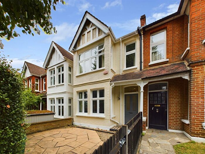 5 Bedroom Detached House To Rent In Palewell Park, London, SW14